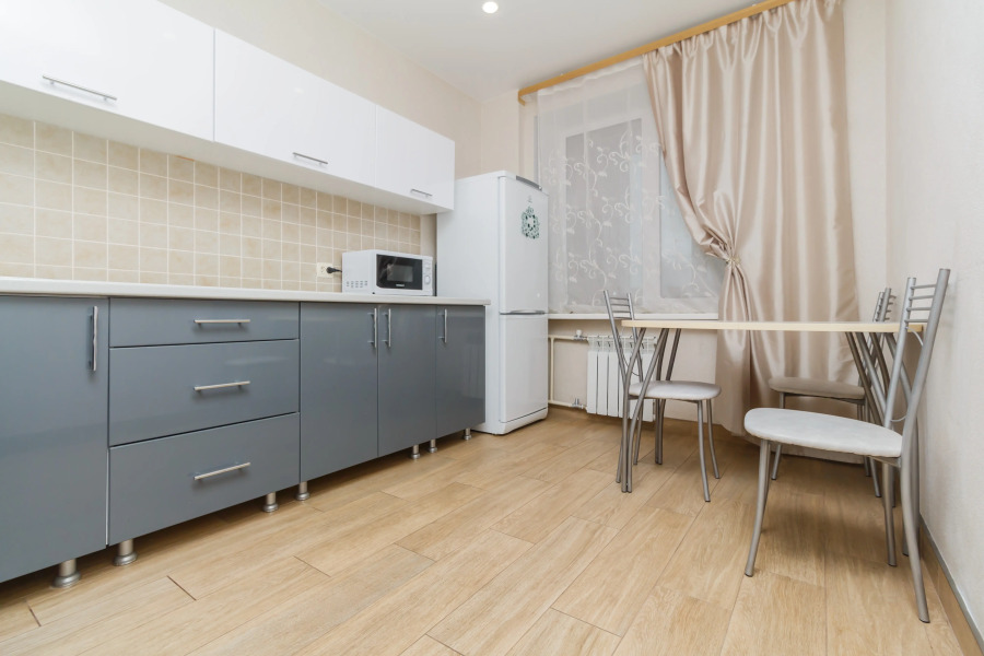 Апартаменты Ленина 64