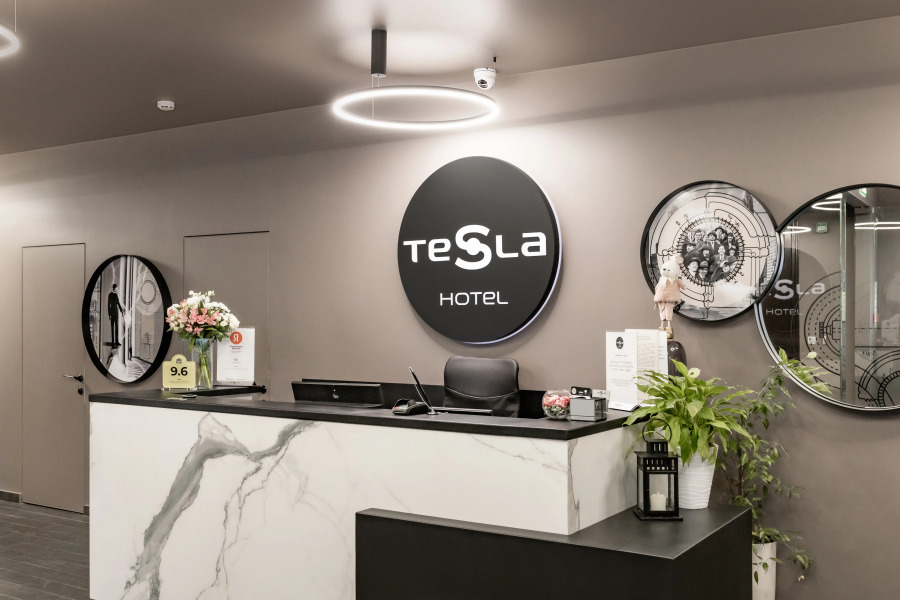 Отель Тесла