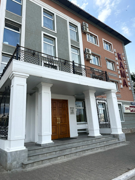 Отель Кама