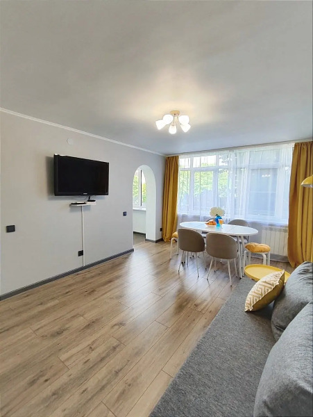 Квартира 2х комнатная в центре Сочи с видом на реку и горы