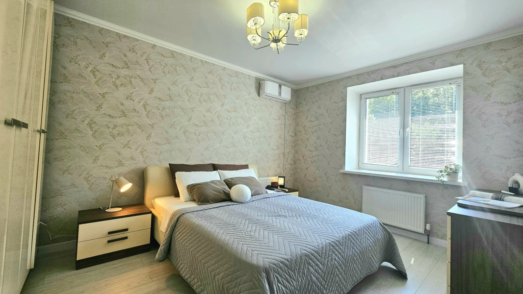 Квартира Urban Apartments 2-х комнатная рядом с метро и базой отдыха у леса