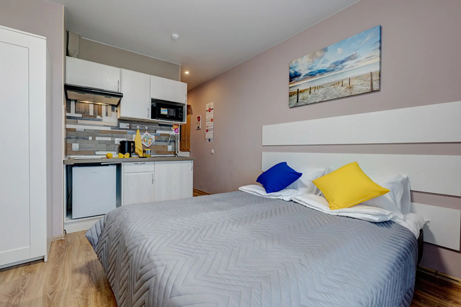 Апартаменты 9 ночей на Есенина