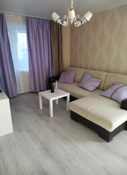 Квартира Уютная двухкомнатная