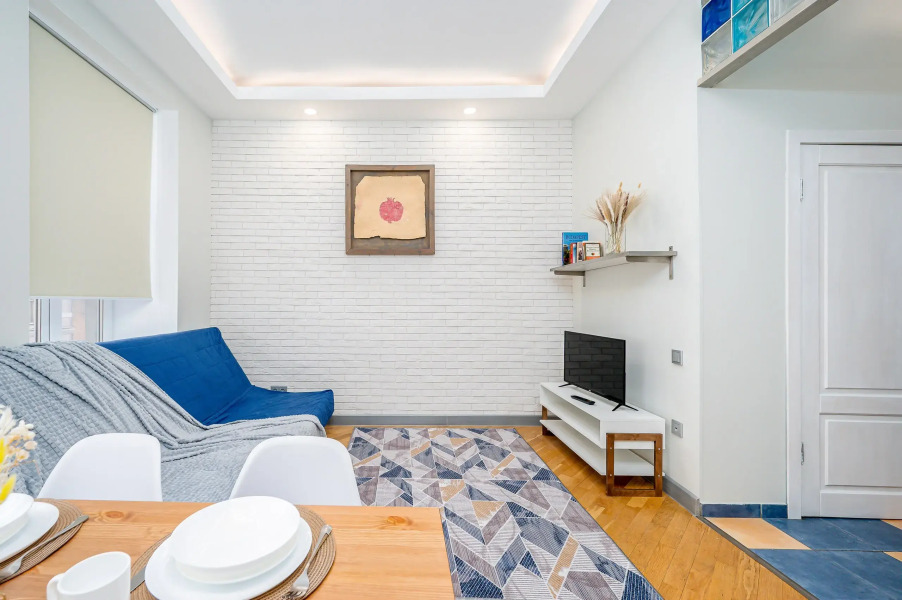 Апартаменты на Моисеенко 4