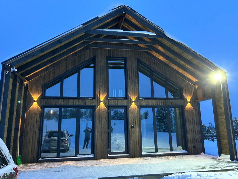 Частный дом Барн Хаус возле горнолыжного курорта Чекерил Уютно Ижевск