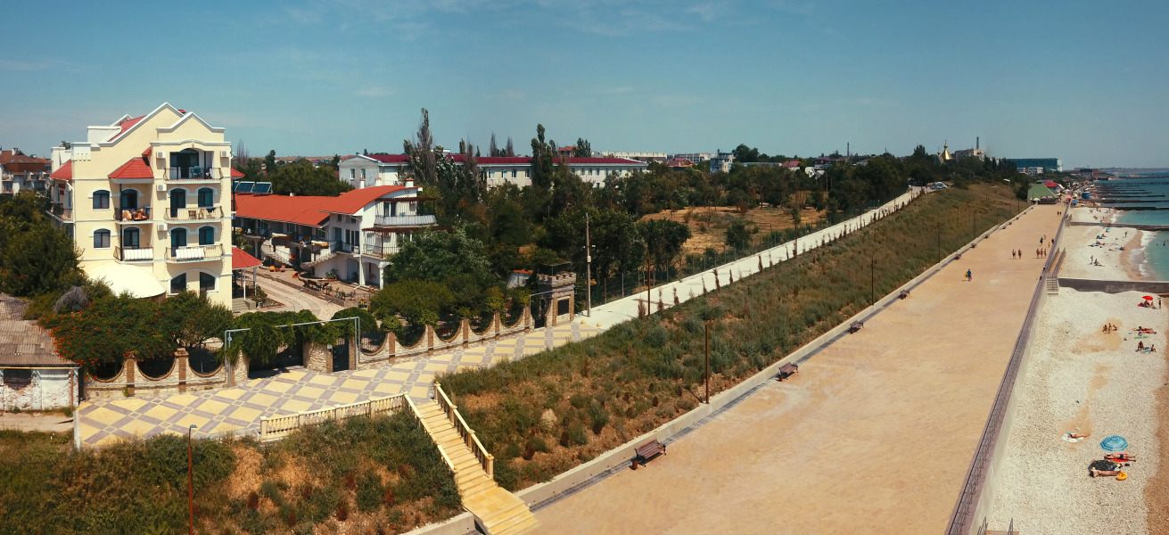 Приморский Дворик