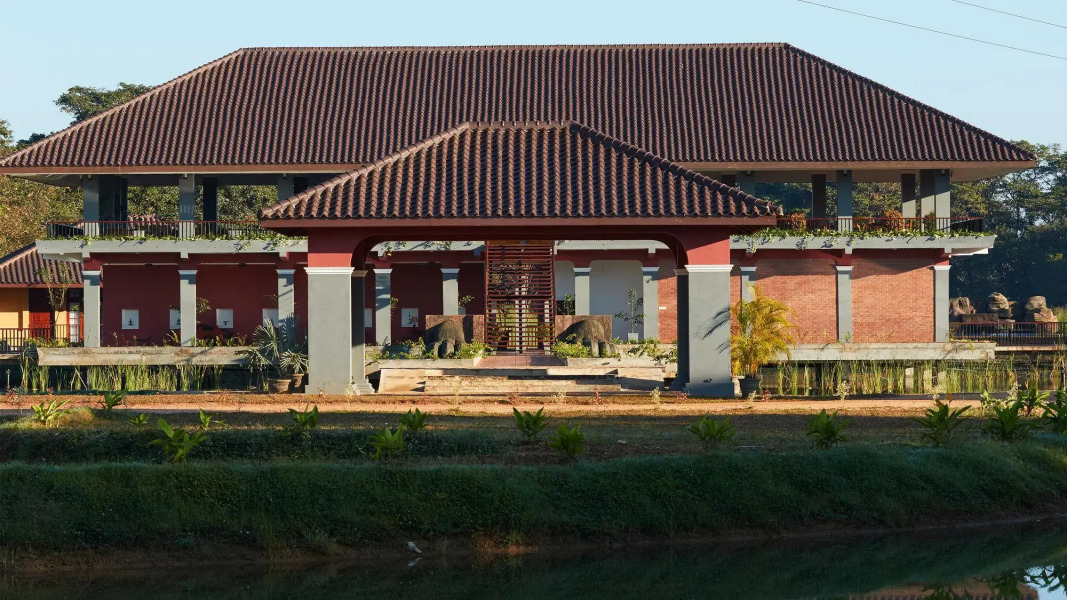 Отель Seerock The King's Domain