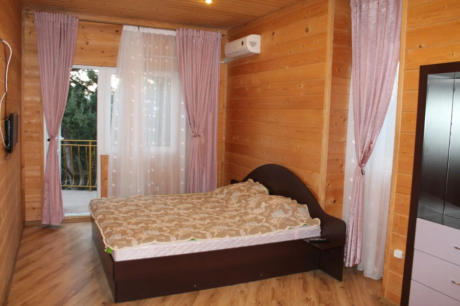 Гостевой дом на шоссе Алупкинском 62В