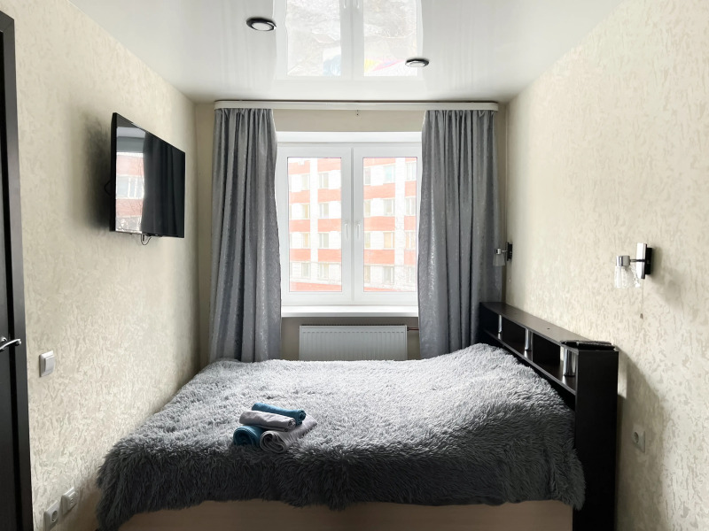 Квартира 2-комнатная на Коминтерна 17