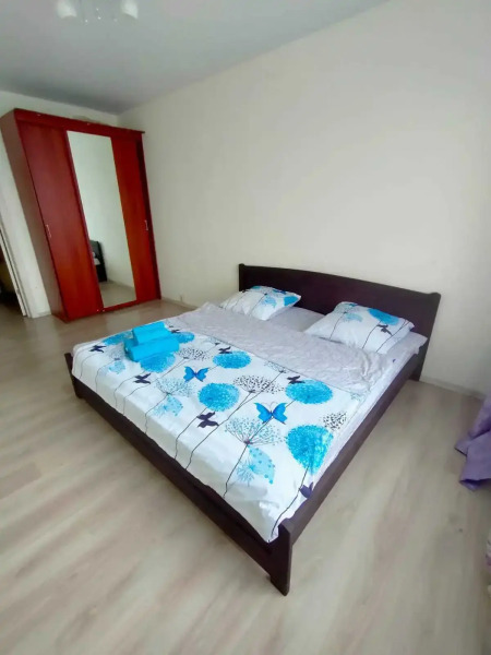 Апартаменты Гагарина 62/868