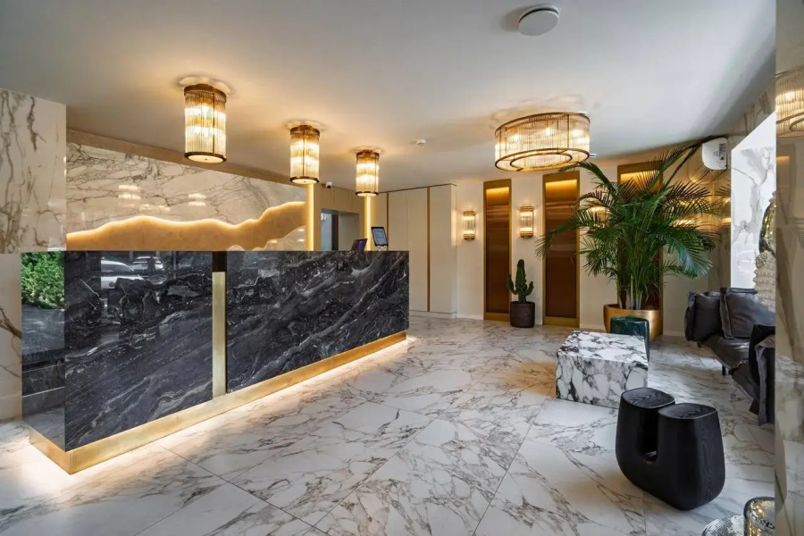 Отель BOUTIQUE HOTEL EMBARGO