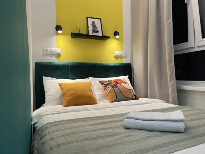 Апартаменты дизайнерские яркие рядом с Внуково