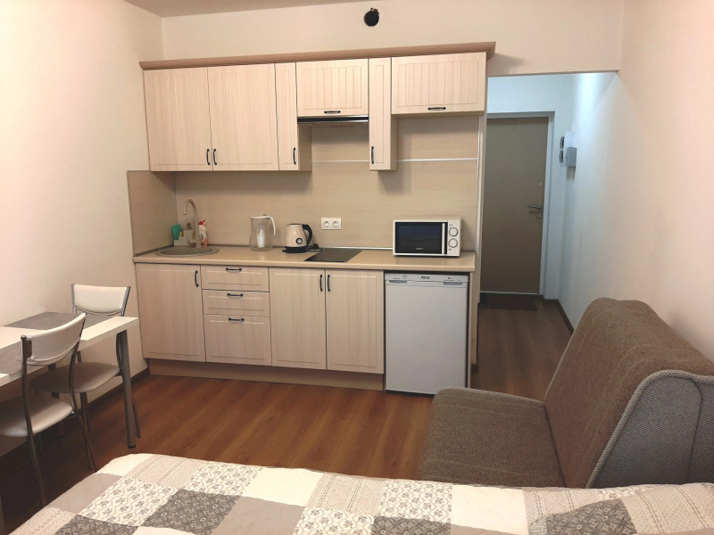 Studiya V Otrade Lodging House