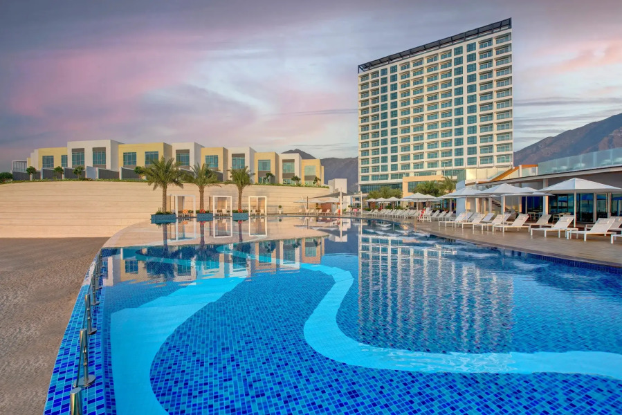 Курортный отель Royal M By Gewan Al Aqah Beach