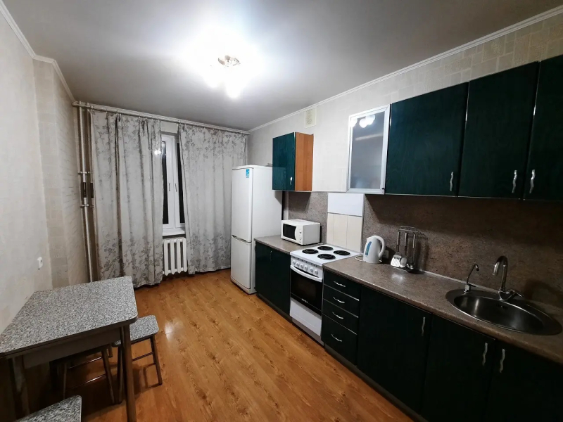 Квартира на Айская 22 возле ТРЦ Ultra