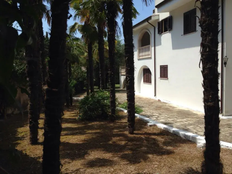 Villa Lama By Artemide - Home Restaurant Guest House