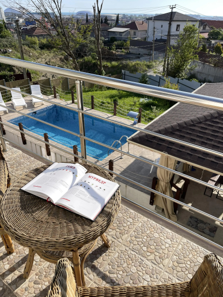 Вилла с бассейном и 5 мастер спальнями