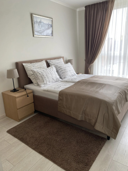 Апартаменты Леонова