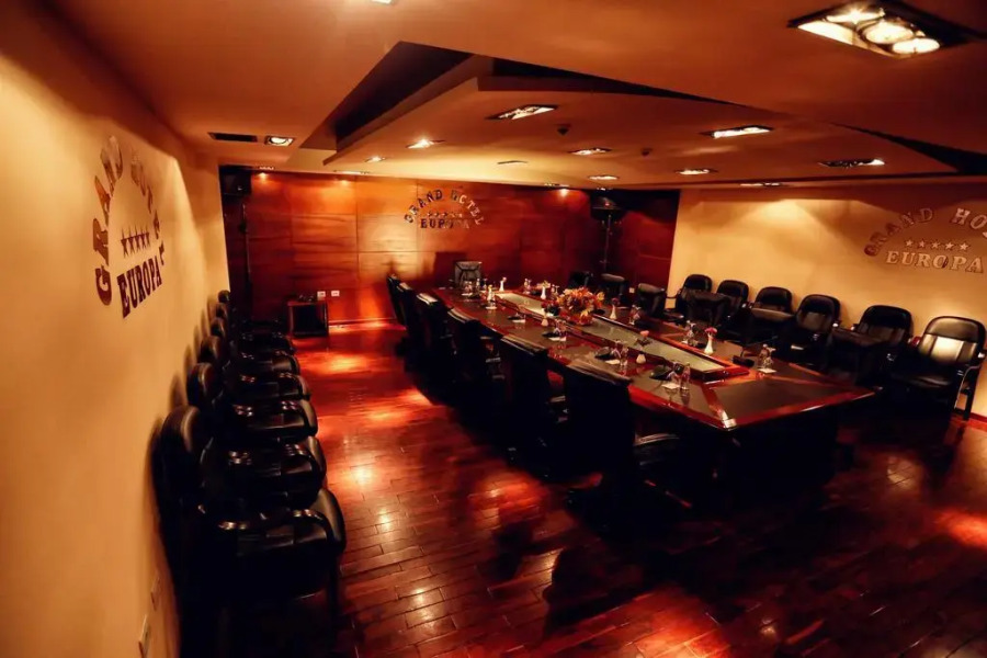 Отель Europa Grand