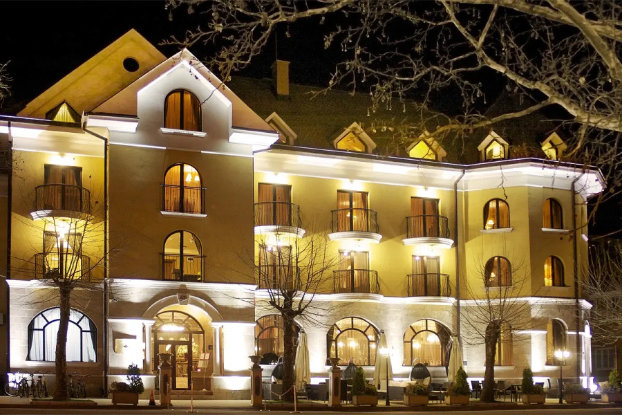 Отель Чинар