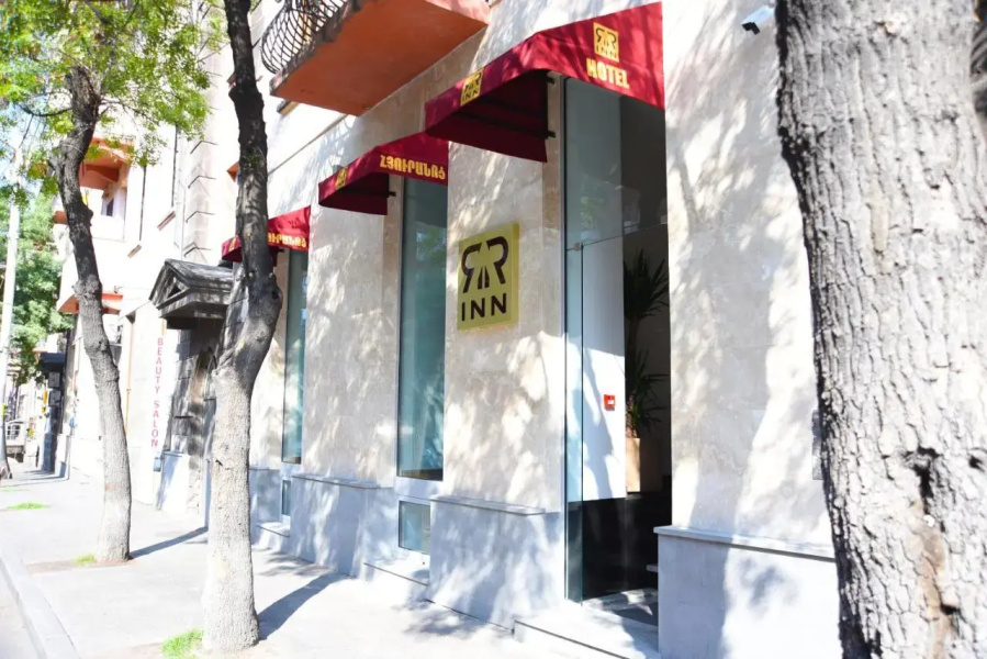 Отель R&R INN