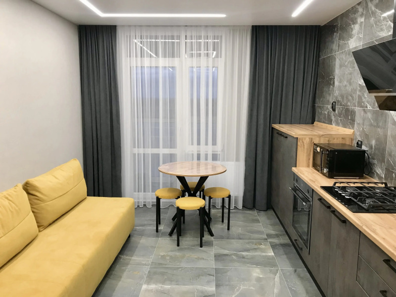 Квартира Евродвушка с евроремонтом и прекрасным видом на поля и шоссе