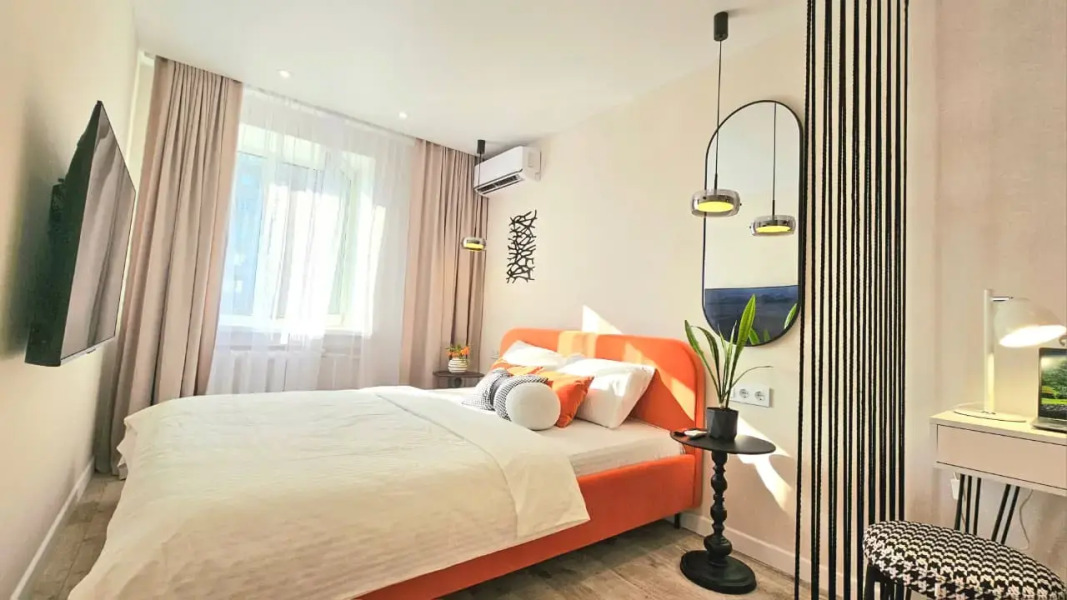 Квартира у Озера Кабан: Стильный Ремонт и Идеальное Расположение!