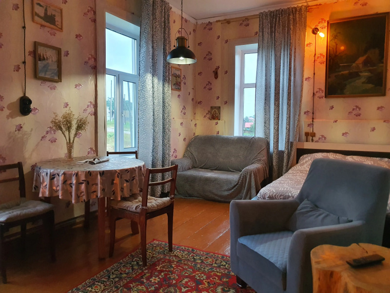 Квартира в старинном особняке Воскресенская - памятник провинциального классицизма