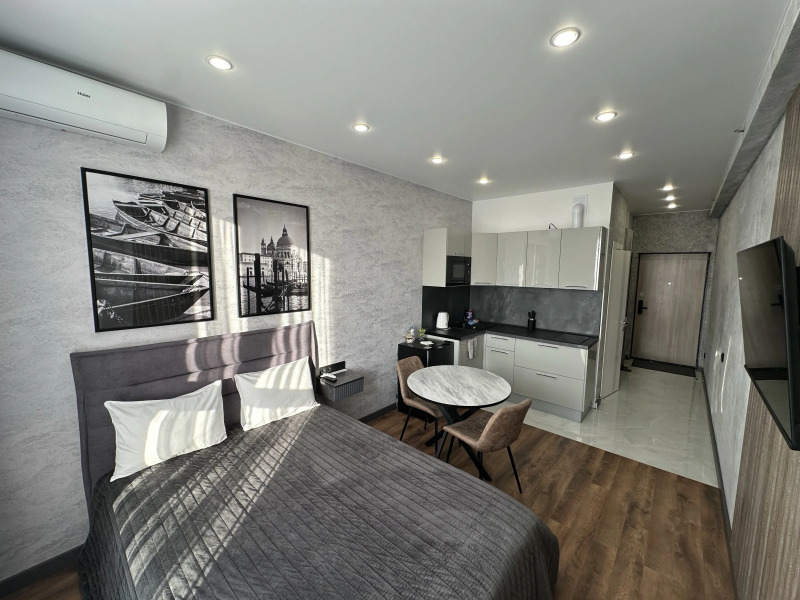 Апартаменты Апарт Smile 15/502