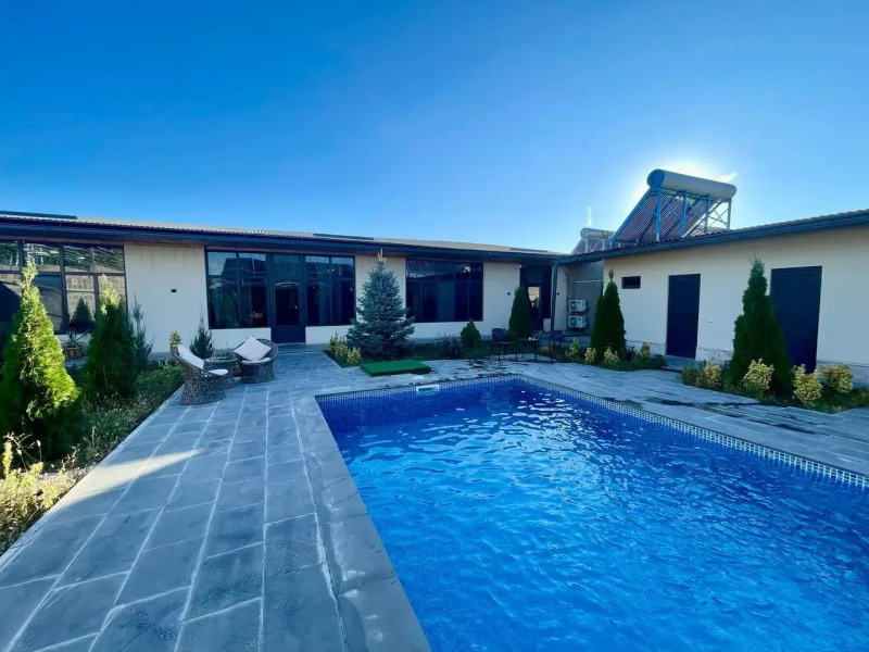 Вилла Mughni Family House