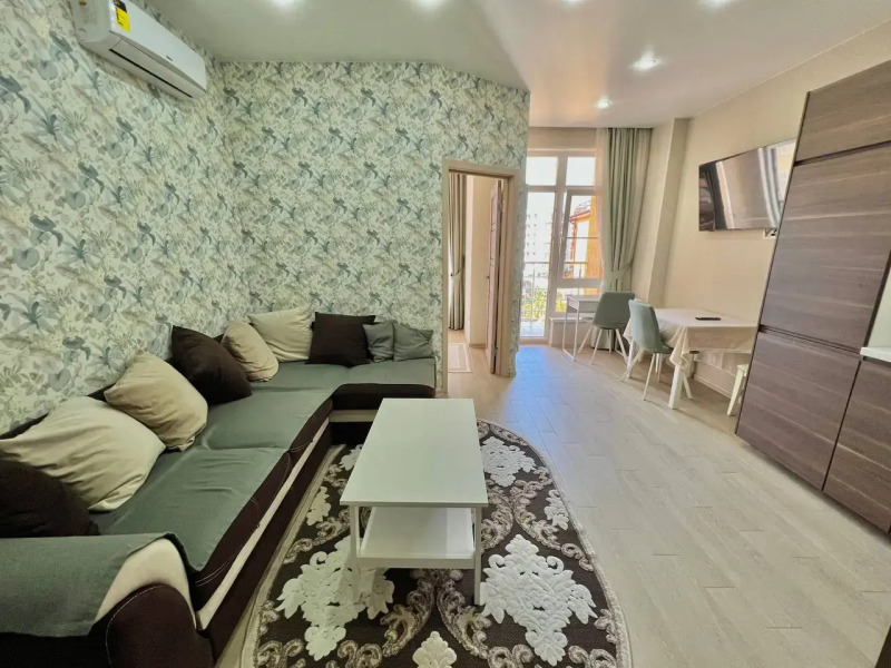 Квартира Изумрудная 38 1