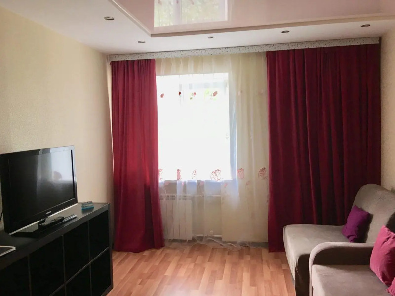 Апартаменты Малышева 11