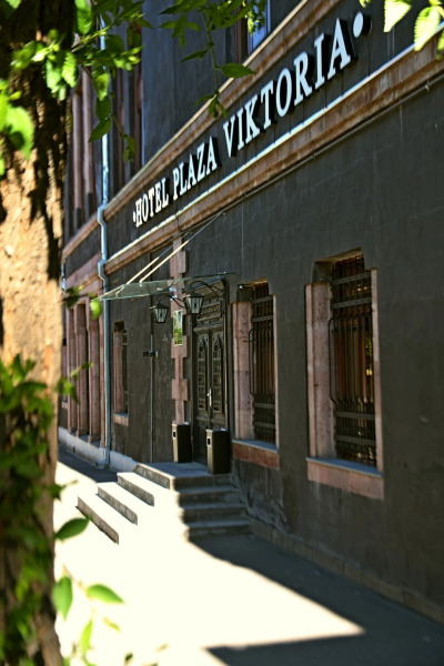 Отель Plaza Viktoria