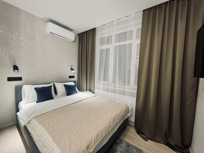 Апартаменты Unique Apart Бисквит рядом с Ледовой ареной Груздева, КРИРПО и ТЦ Гринвич на Молодежном 19а