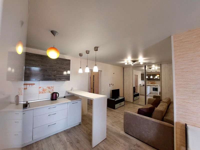 Квартира в центре в новом доме на Революционная 68