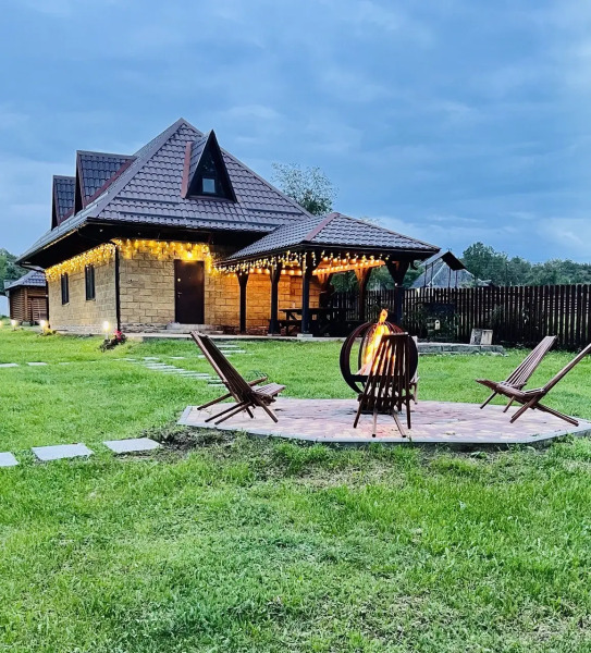 Частный дом часть с 2 спальнями с видом на горы