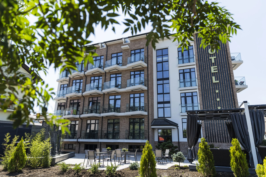 Отель Лотос