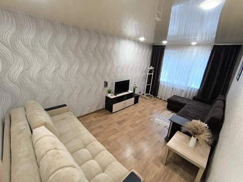 Апартаменты Октябрьской революции