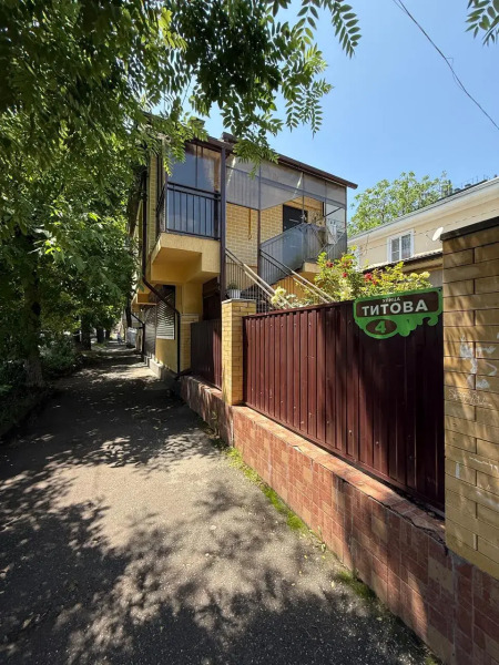 Квартира с Отдельным Входом в центре Ессентуков