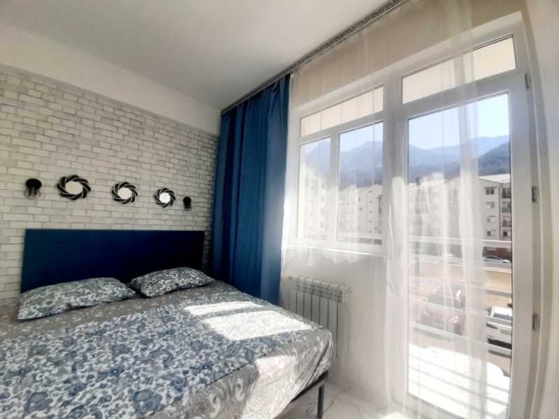 Квартира с 2 спальнями с балконом и видом на горы