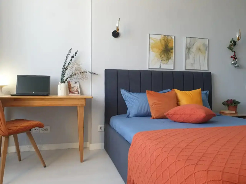 Апартаменты Личный комфорт в престижном районе: 2 полноценные спальни, 2 ванные комнаты