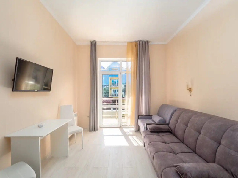 Апартаменты У Моря С Бассейном в ЖК Солнечный апр25