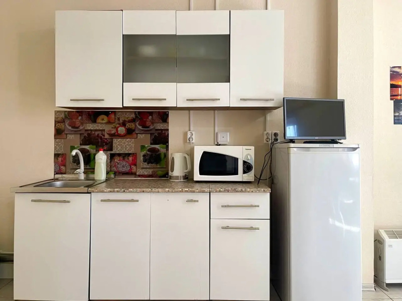 Апартаменты с кухней-гостиной и отдельной спальней (4 односпальные кровати, можно сдвинуть в двуспальные)