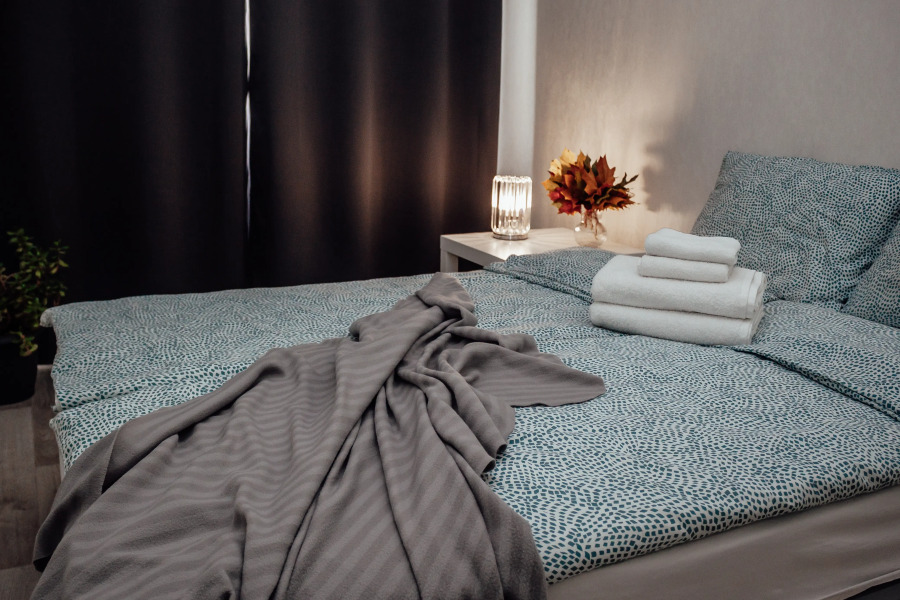 Апартаменты двухкомнатные в центре у озера