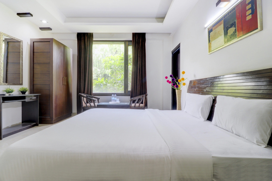 Отель Green Wood By Dreamz Hospitality