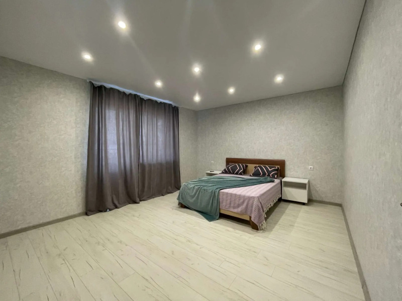 Квартира в новом доме в хорошем районе