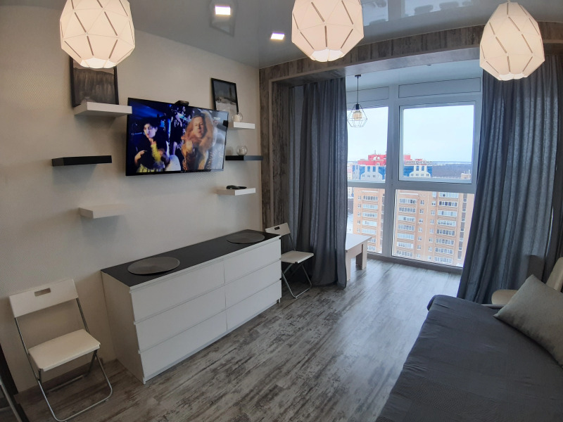 Апартаменты в Микрорайоне Дружба 4/2 (12 этаж)