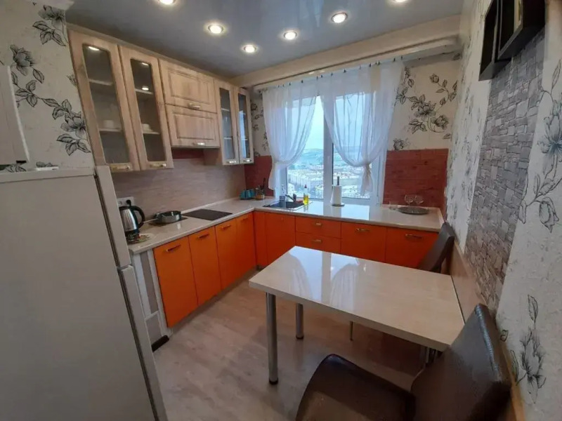 Апартаменты с 1 комнатой недалеко от центра города (КВАРТИРА51)