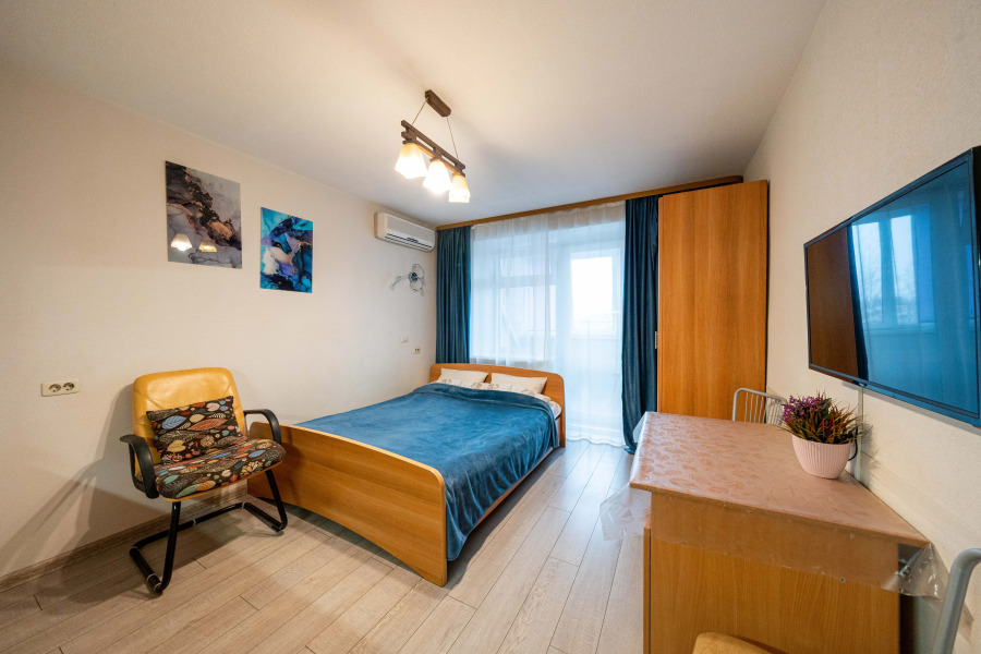 Квартира-студия с лоджией на Синельникова 1