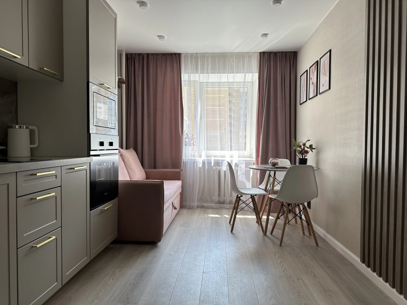 Квартира на Лебедева 32